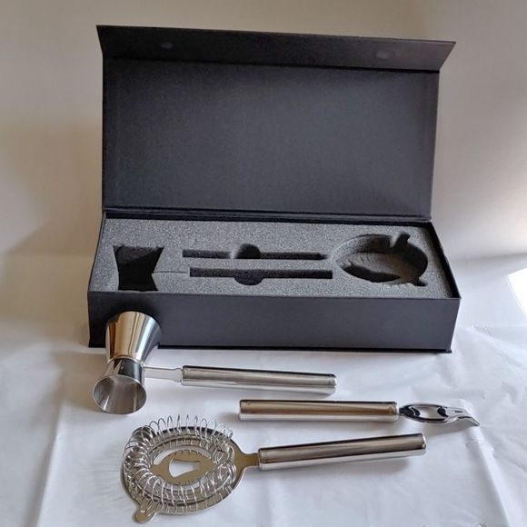 3 Piece Bar Tool Set in Black Storage Box - Picture 2 of 9